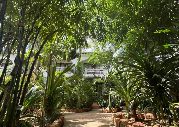 Siri Beach Lodge